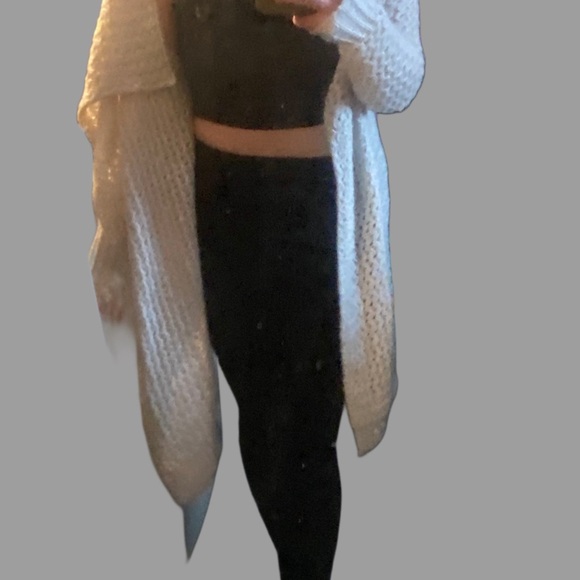 Stylish White Knit Cardigan - Picture 3 of 6